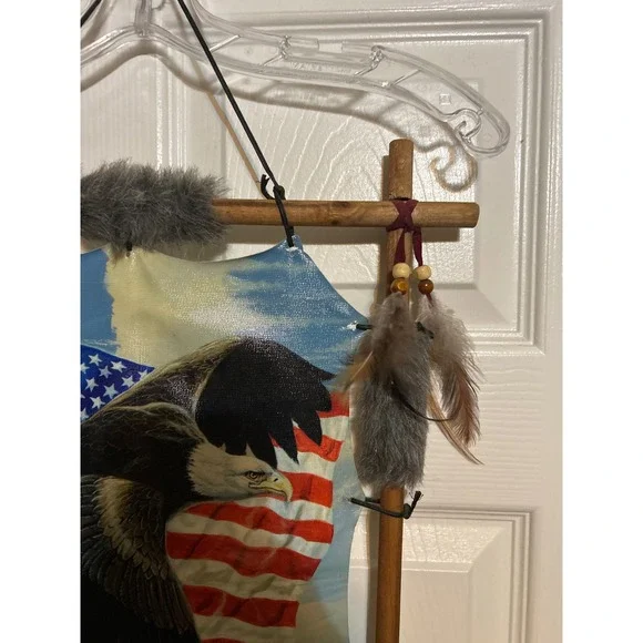 Vintage Style Eagle Wolf American Flag Faux Hide Wood Frame Wall Hanging Decor - Picture 4 of 6